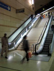 escalator-1229301-226x300
